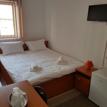 Piete Targuri Si Oboare Apartment Făgăraş Exterior foto